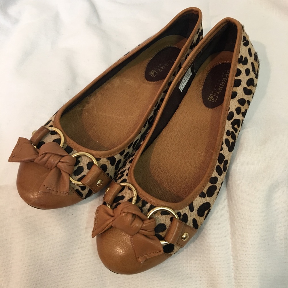 SPERRY Women’s Leather Flats Size 6